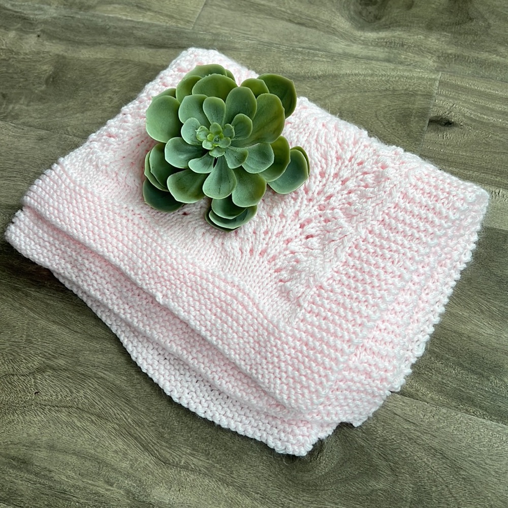 HANDMADE knitted baby blanket - light pink